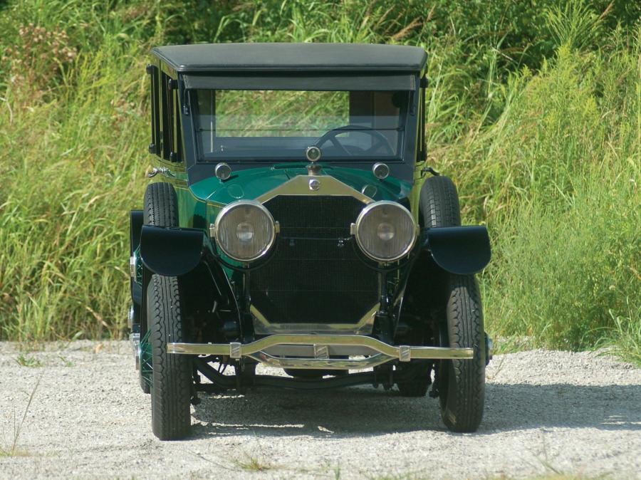  McFarlan Twin-Valve Six Suburban Sedan 1924 года  (фото 3 из 3)